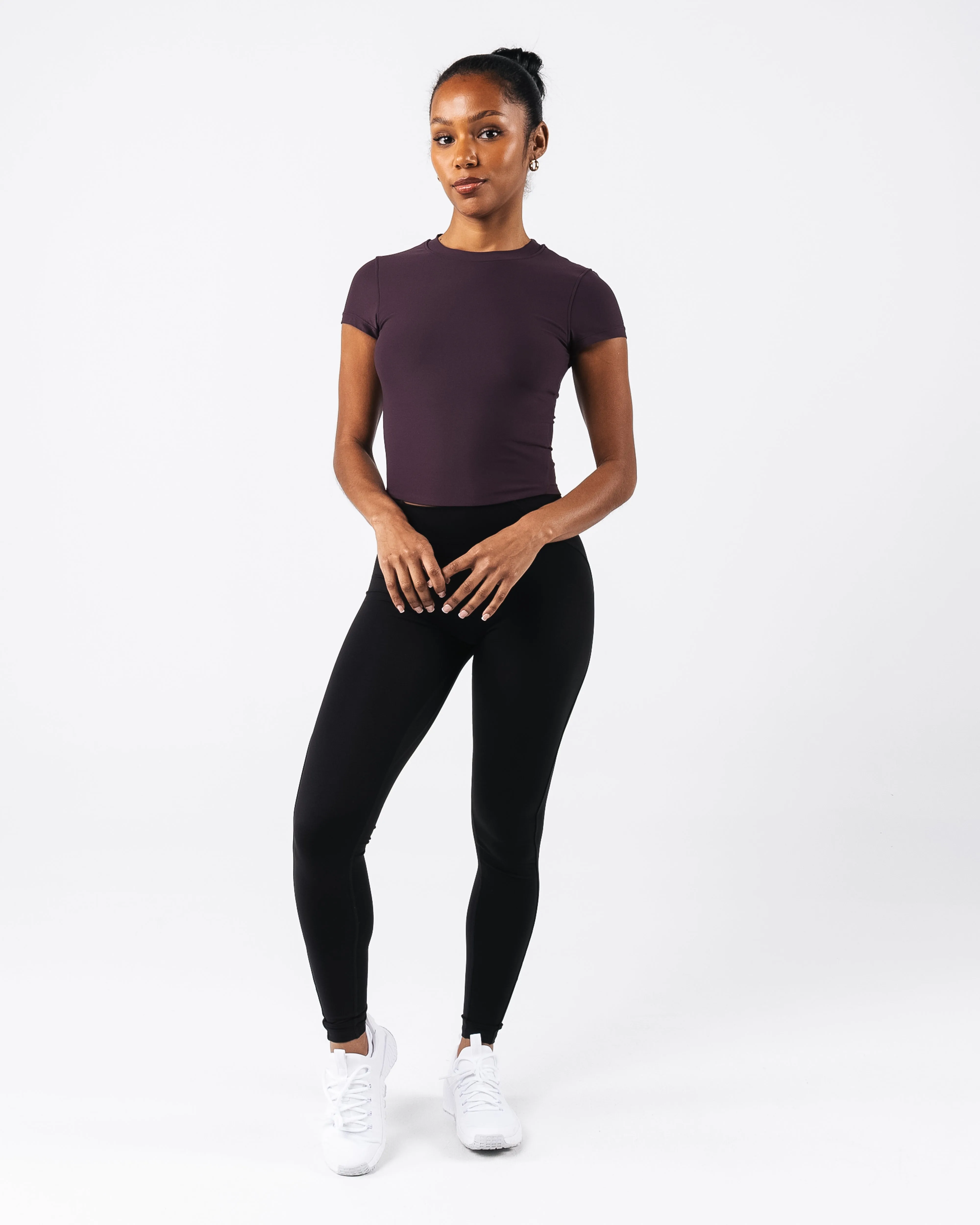 Basics Tee - Black Garnet