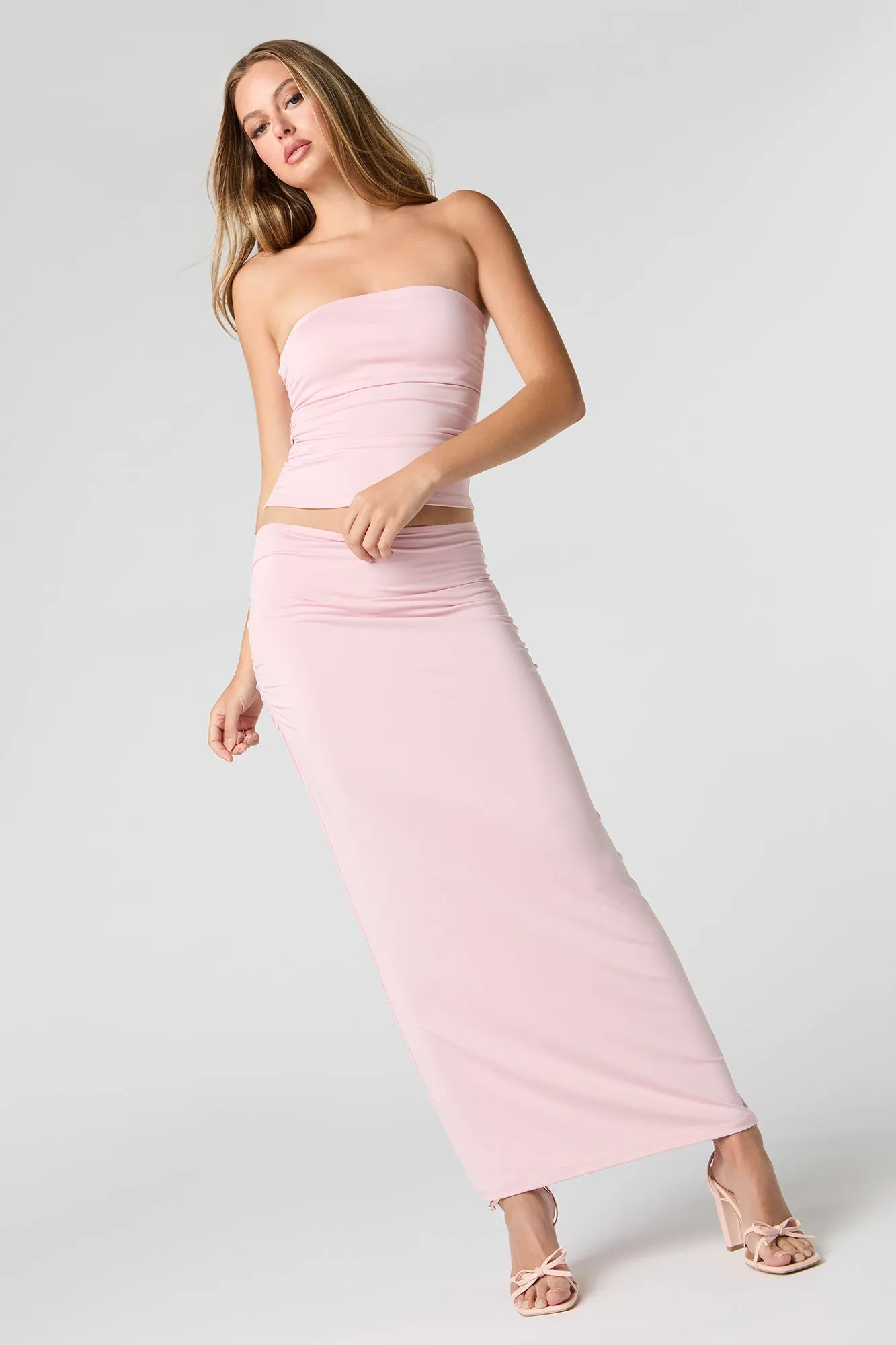 Jupe maxi profilée ruchée
