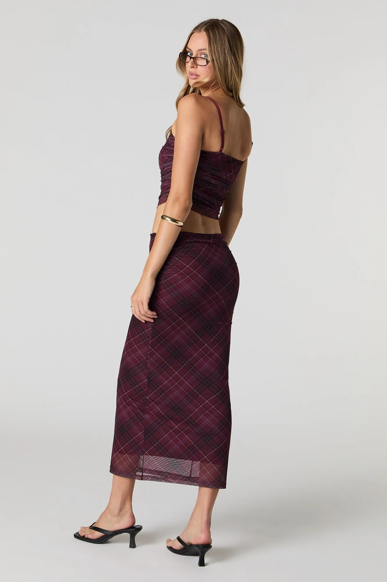 Jupe midi ruchée en filet