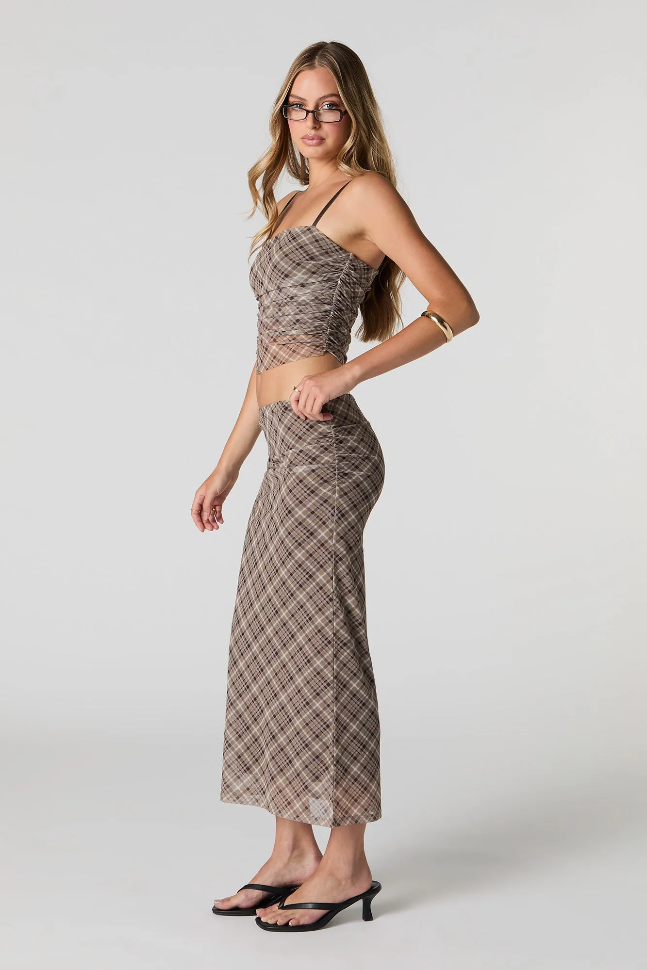 Jupe midi ruchée en filet