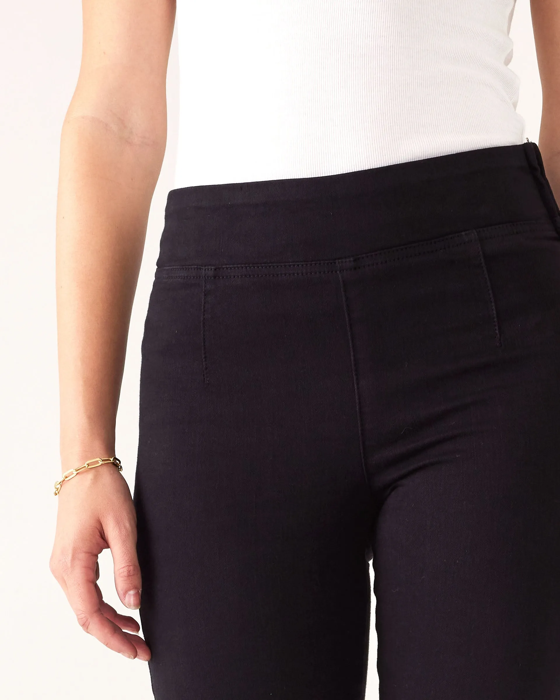 Nomad Pull-On Cigarette Pant
