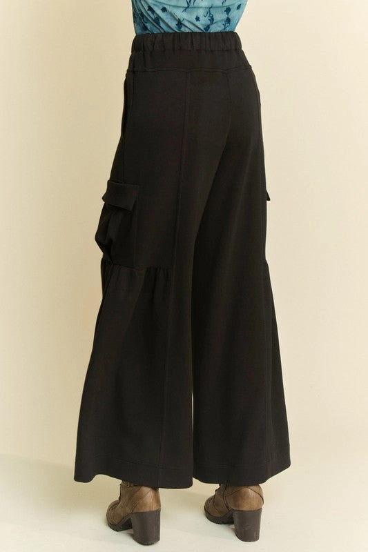 Solid Cargo Pockets Wide Open Pull On Pants