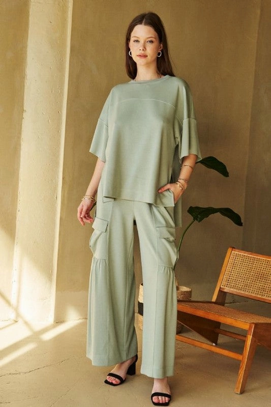 Solid Cargo Pockets Wide Open Pull On Pants